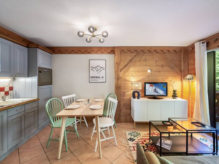 Gîte pour 4 personnes, avec piscine et terrasse dans Meribel Village - 2