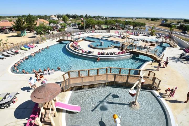 Camping für 5 Personen, mit Whirlpool und Kinderpool in Sérignan