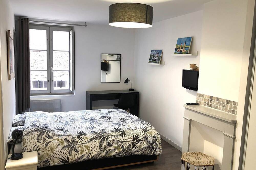 Apartamento entero, Studio rue Donzelle 2nd floor in Cahors, Lot
