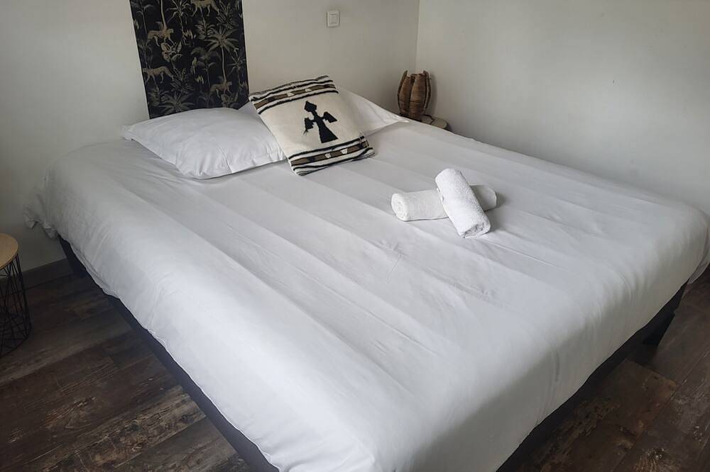 Appartement entier, Appartement 4-6p confort baignoire terrasse privée in Ambleteuse, Région de Boulogne-sur-Mer