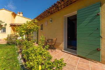 Chambre pour 2 Personnes dans Collobrières, Région de Toulon, Photo 4