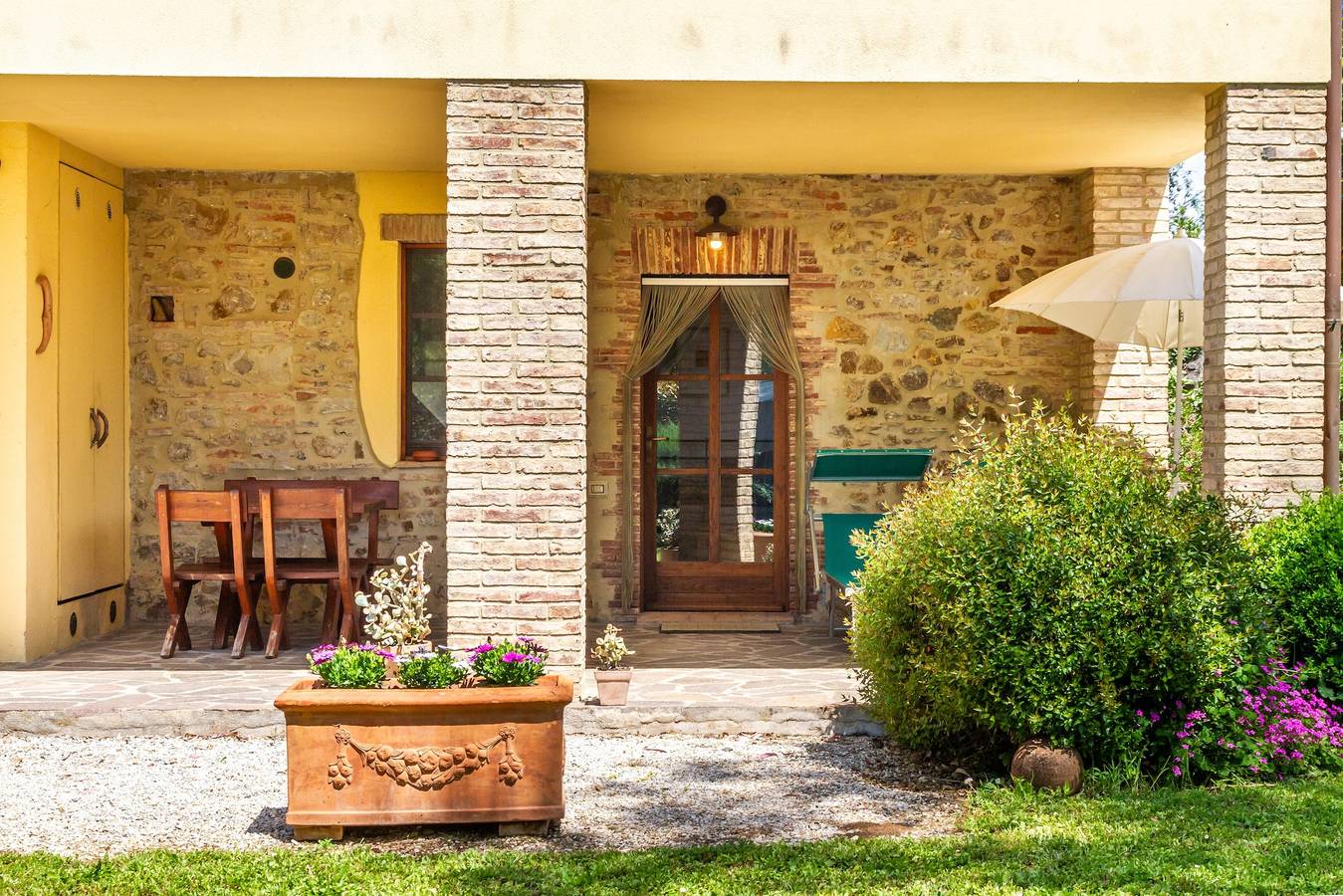 Appartamento intero, Appartamento "Casa Le Basse - Giuncarico" con terrazza privata e Wi-Fi in Gavorrano, Provincia di Grosseto