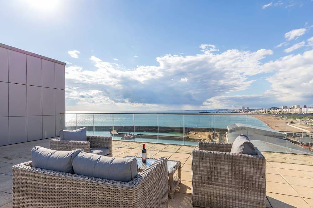 Geheel appartement, Brand New | Sea View | Roof | Free Parking in Brighton Marina, Brighton
