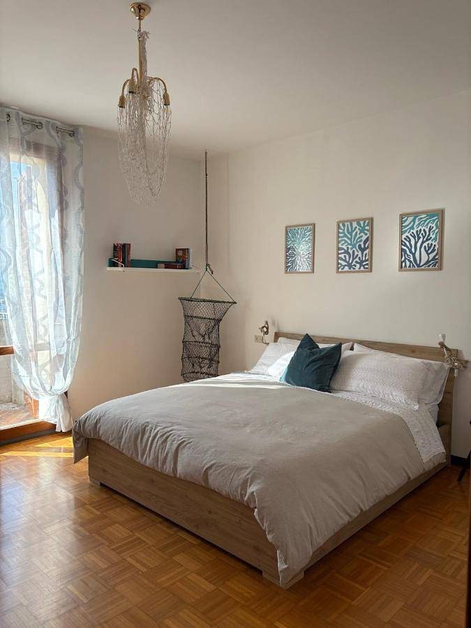 Ferienhaus für 9 Personen, mit Balkon und Terrasse sowie Garten und Pool