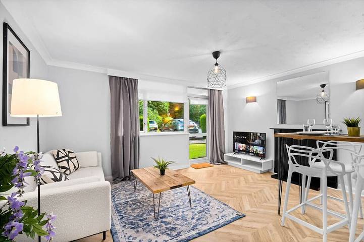 Holiday rental for 4 people in Walsall
