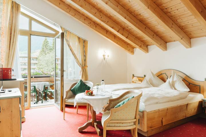 Ferienwohnung für 2 Personen, mit Balkon und Garten sowie Ausblick in Hirschegg Kleinwalsertal