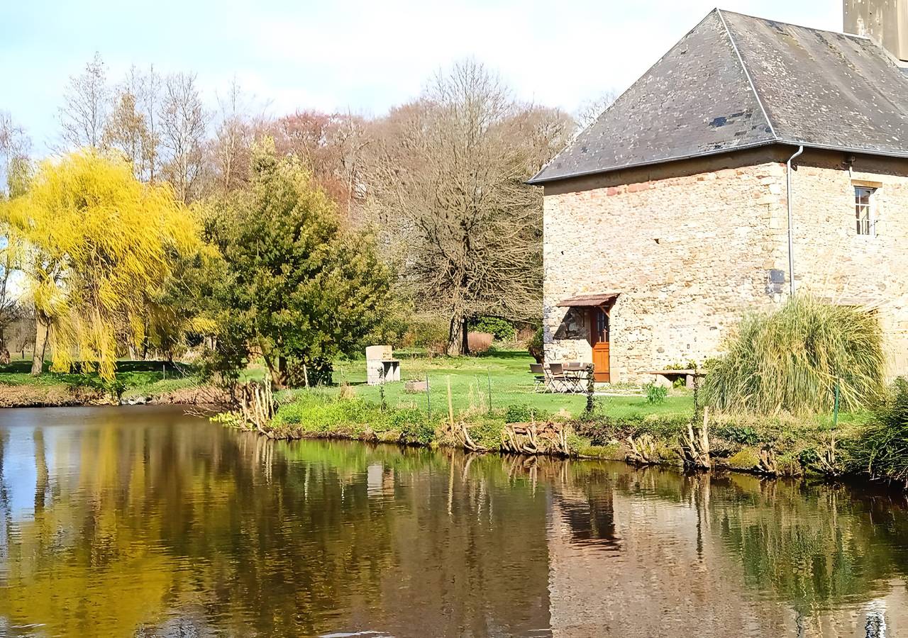 Chambre d’hôtes « Chambre Sakura » avec jardin partagé et Wi-Fi in Vaudrimesnil, Région de Coutances