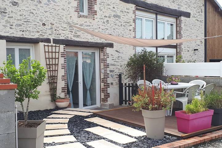 Gîte pour 6 personnes, avec terrasse à Saint-André-Goule-d'Oie