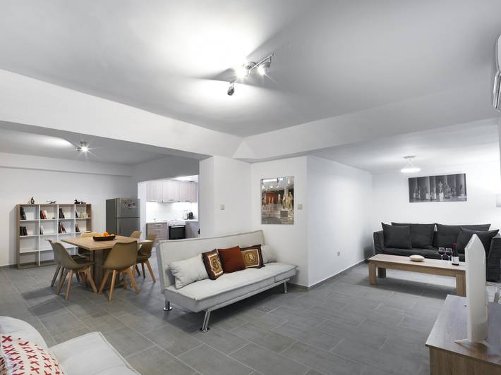 Appartement entier, Alkimaxou21 · 2Br  next to the National Gallery & in Section centrale d'Athènes, Athènes