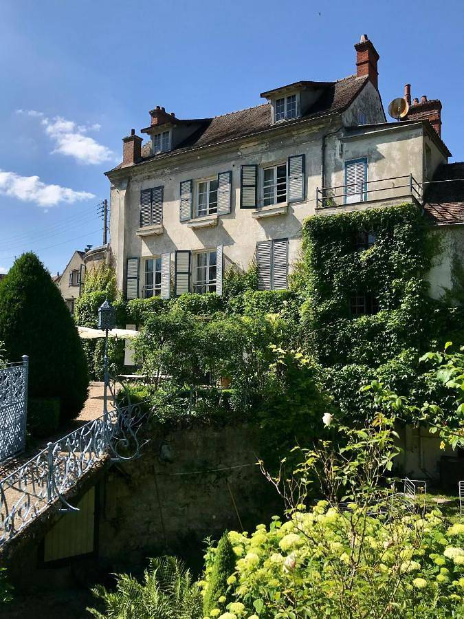Location de vacances pour 8 personnes, avec Balcon et Terrasse ainsi que Jardin et Vue à Vétheuil - 3