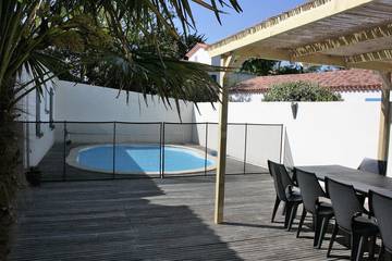 Cottage pour 10 personnes, avec terrasse et jardin dans Plage du Goulet