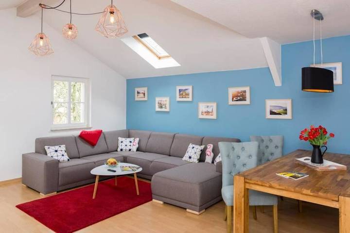 Ferienwohnung für 5 Personen, mit Terrasse und Ausblick in Dresden