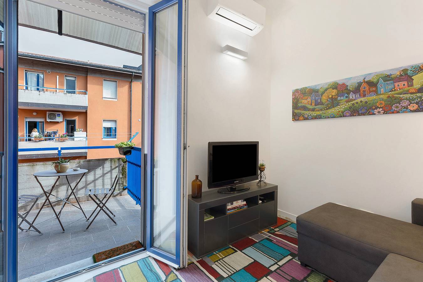 Apartamento entero, Apartamento 'Bassini' con Balcón, Wi-Fi y Aire Acondicionado in Verona, Provincia de Verona