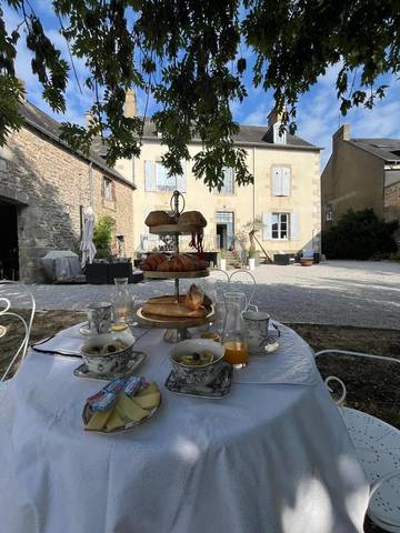 Cottage pour 2 personnes, avec jardin et terrasse à Fresnay-sur-Sarthe
