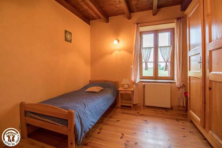 Location de vacances pour 8 personnes, avec Balcon et Jardin à Ambert - 4