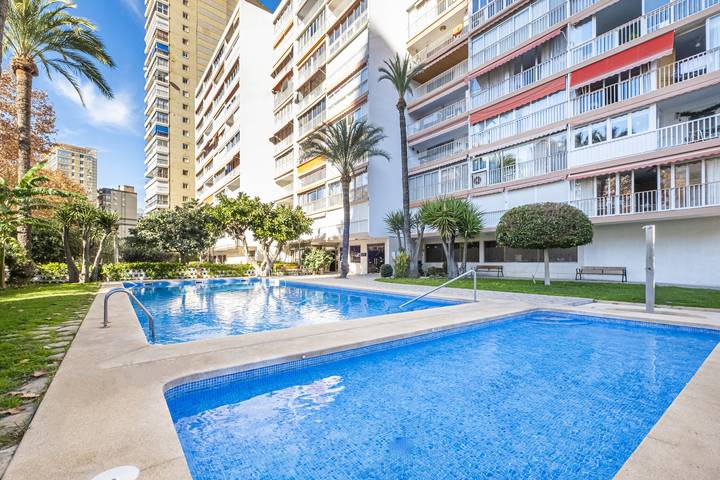 Gîte pour 6 personnes, avec jardin, adapté aux familles à Benidorm - 2