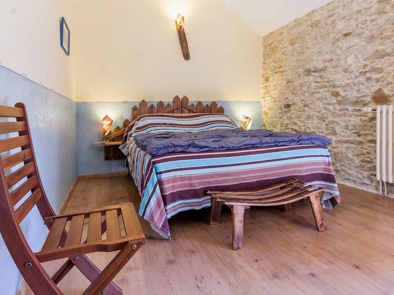 Encantadora habitación rústica con desayuno, chimenea, cama de bebé y calefactor de biberones in Bouvron, Châteaubriant y alrededores