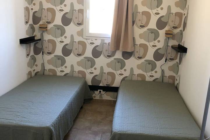 Location de vacances pour 6 personnes, avec jardin et terrasse à Cabannes - 2