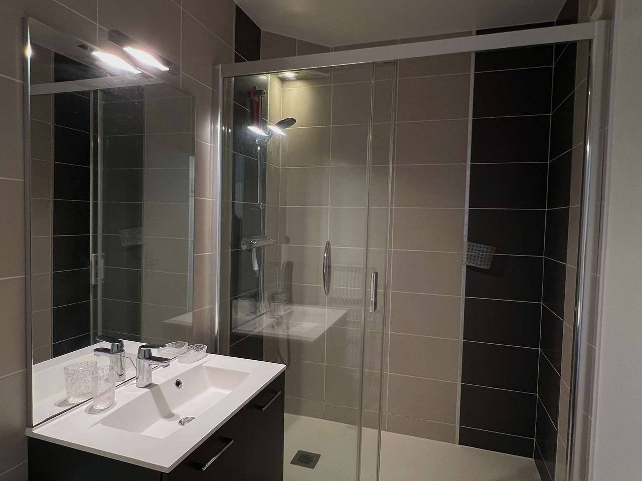 Appartement de vacances entier, 804 - Un appartement au charme authentique – situé au cœur d’Erquy in Erquy, Côte d’Émeraude