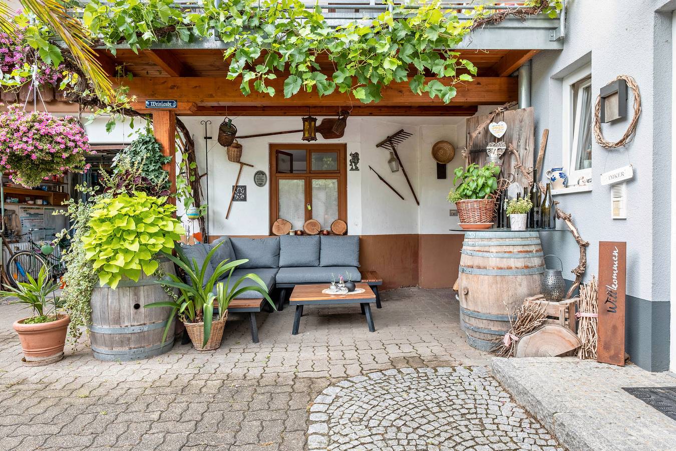 Zimmer 'Gästezimmer' mit Gemeinschaftsterrasse, Gemeinschaftsgarten und Wi-Fi in Ihringen, Kaiserstuhl
