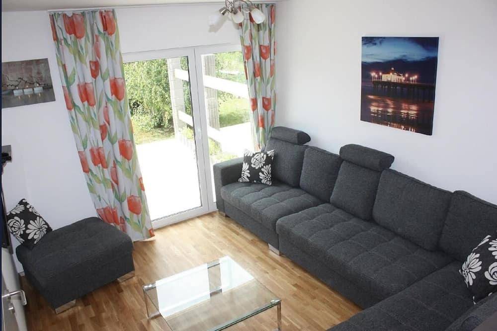 Appartement entier, Ferienwohnung Neuendorf für 1 - 9 Personen mit 2 Schlafzimmern - Trampolin, Boot in Neuendorf (Saal), Saal