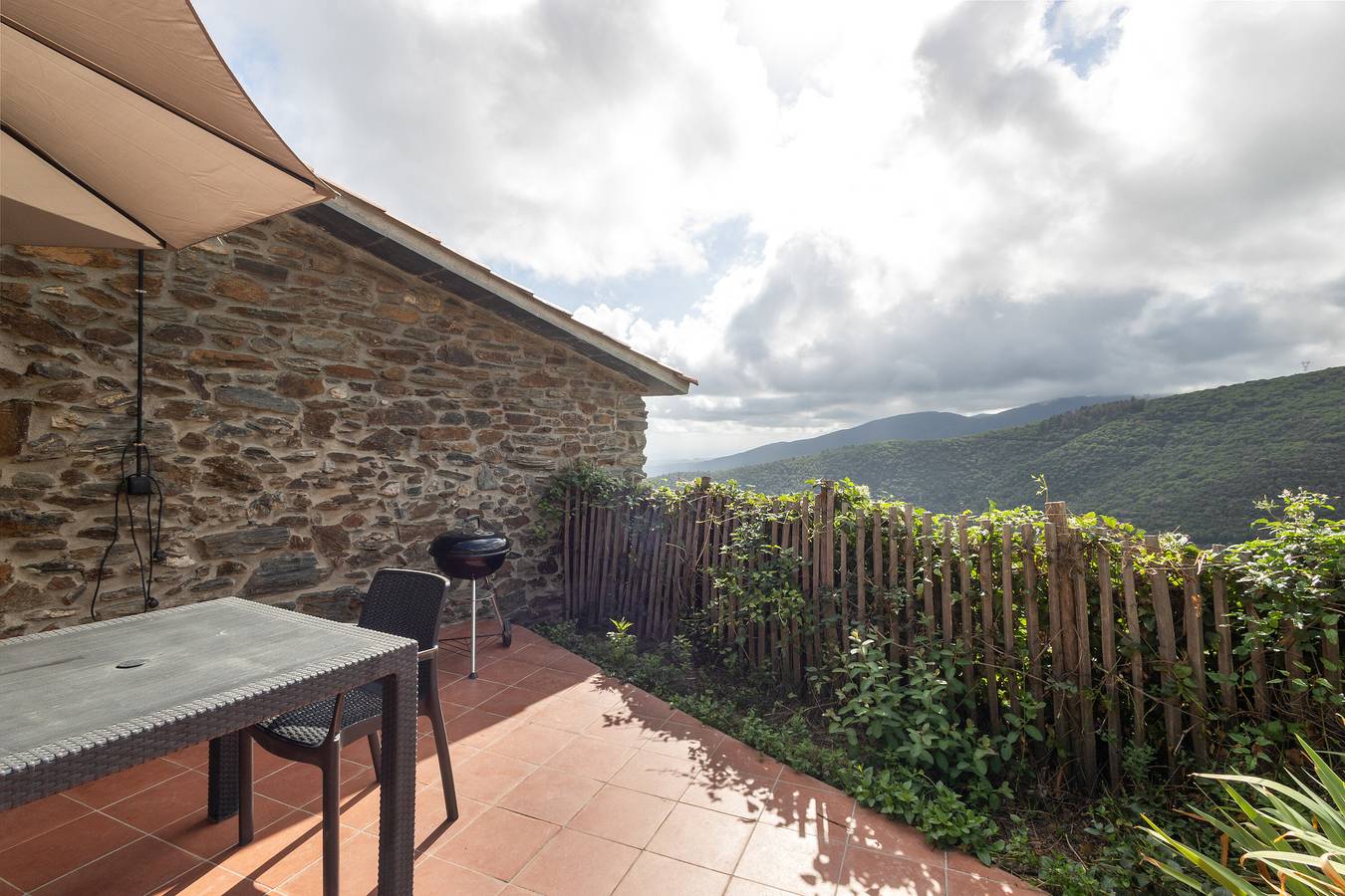 Hel lägenhet, Lägenhet för 2 Personer med trädgård in Fogars de Montclús, Barcelona inland