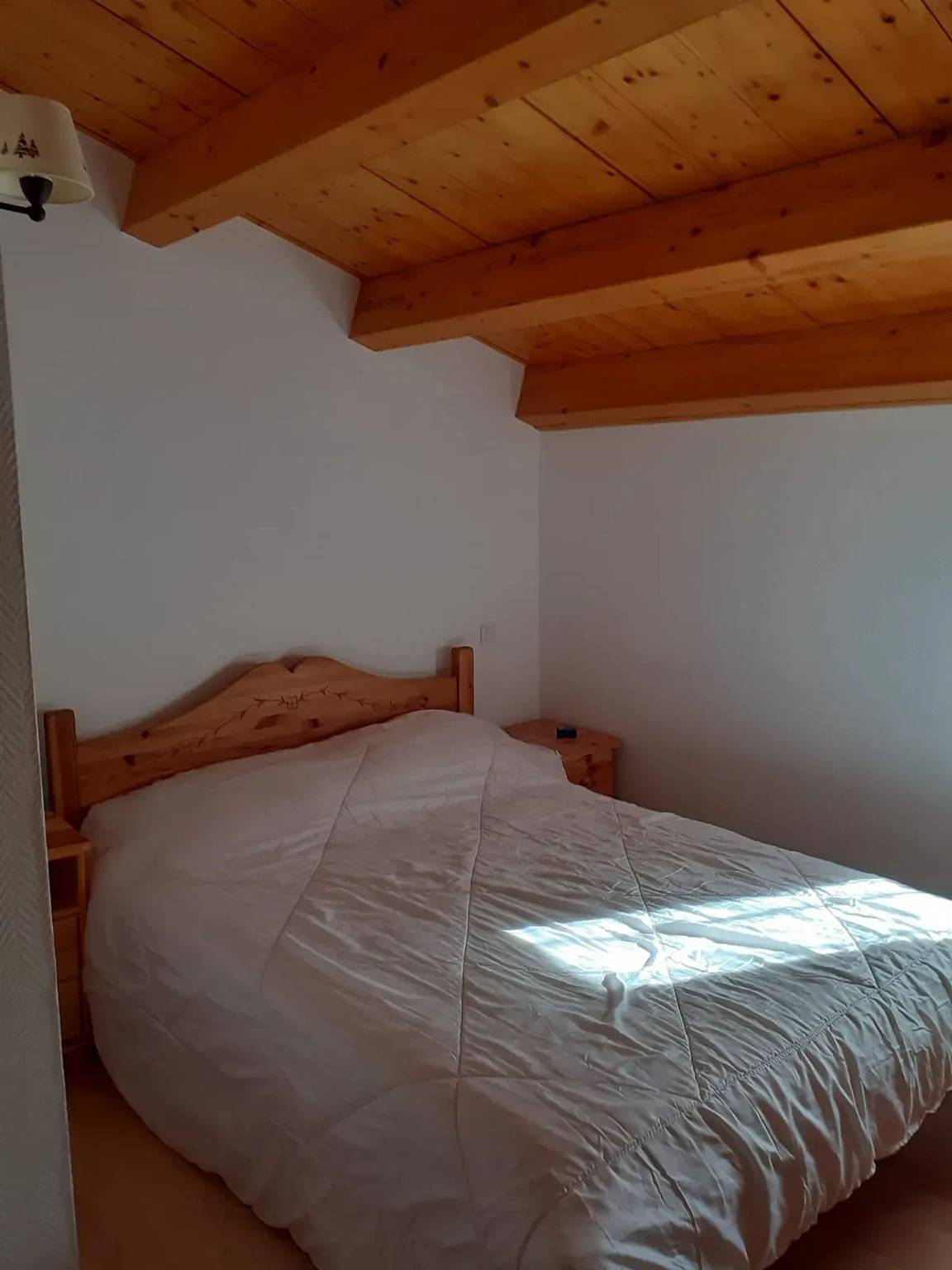 Modern Chalet in Formiguères with 80 m² Terrace in Formiguères, Prades region