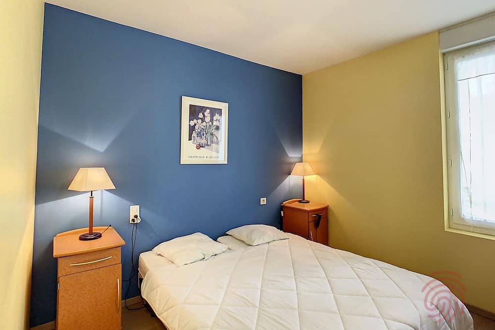 Appartement entier, Charmant F2 climatisé avec terrasse, proche Thermes, parking privé, animaux acceptés in Lamalou-les-Bains, Région de Béziers