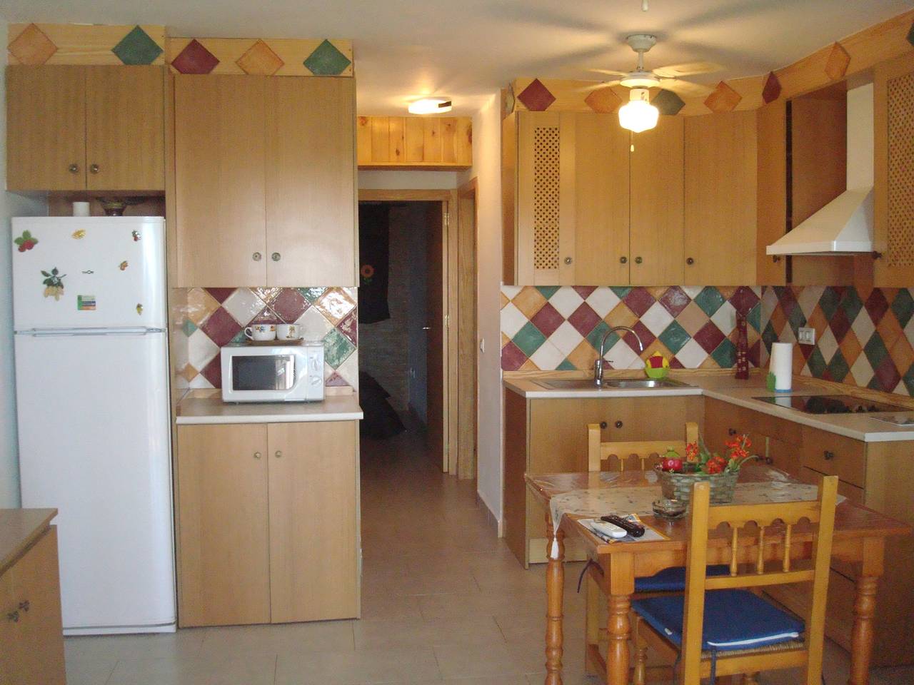 Impresionante bajo con terraza de 2 habitaciones y piscina in Playas de Vera, Vera