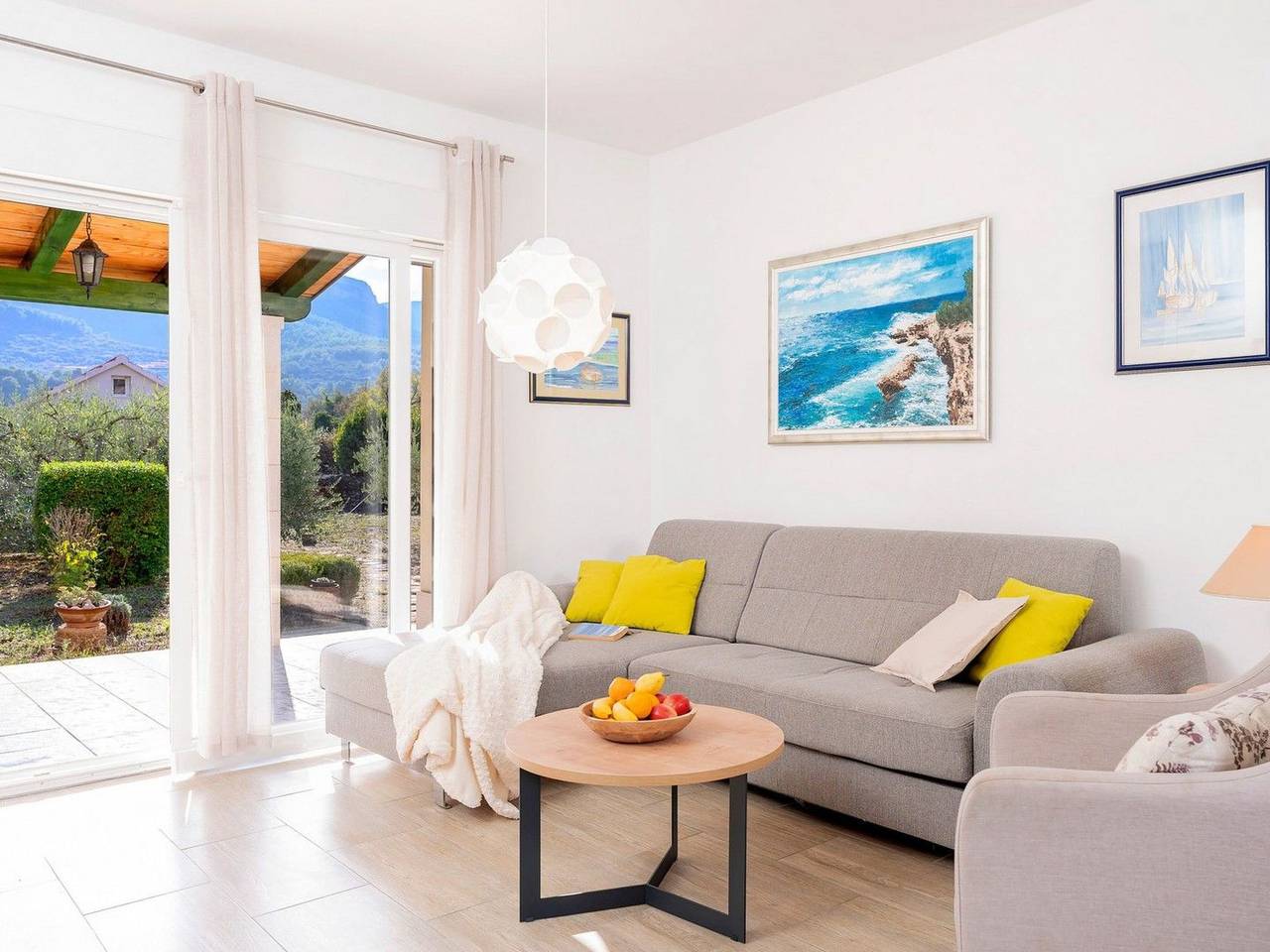 Villa "Sunshine" mit Garten, Grill und Terrasse in Jelsa, Hvar (isla)