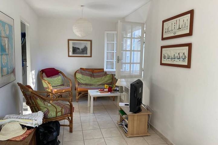 Haus 30m vom Sandstrand von La Brée Les Bains entfernt in La Brée-les-Bains, Côte de Beauté