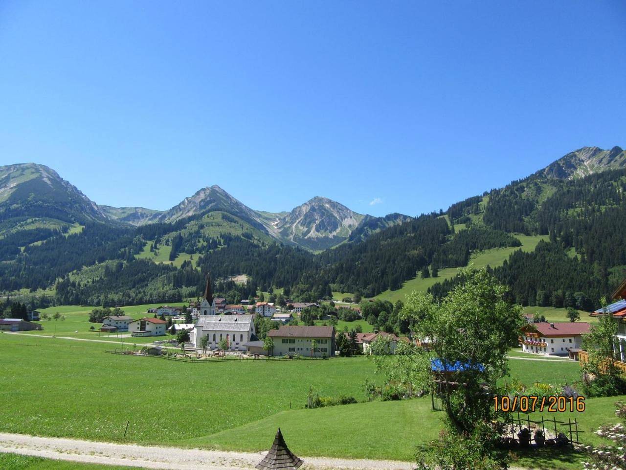 Ganze Wohnung, Apartment with Mountain View in Schattwald, Allgäuer Alpen (Österreich)