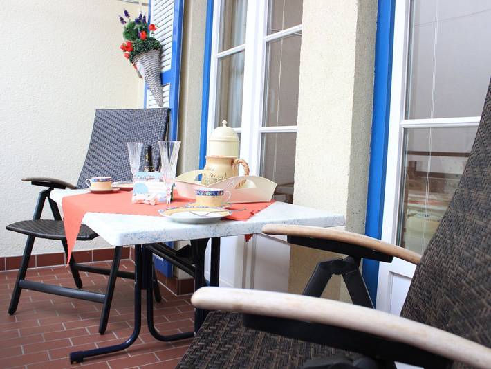 Ferienwohnung für 2 Personen, mit Balkon in Warnemünde