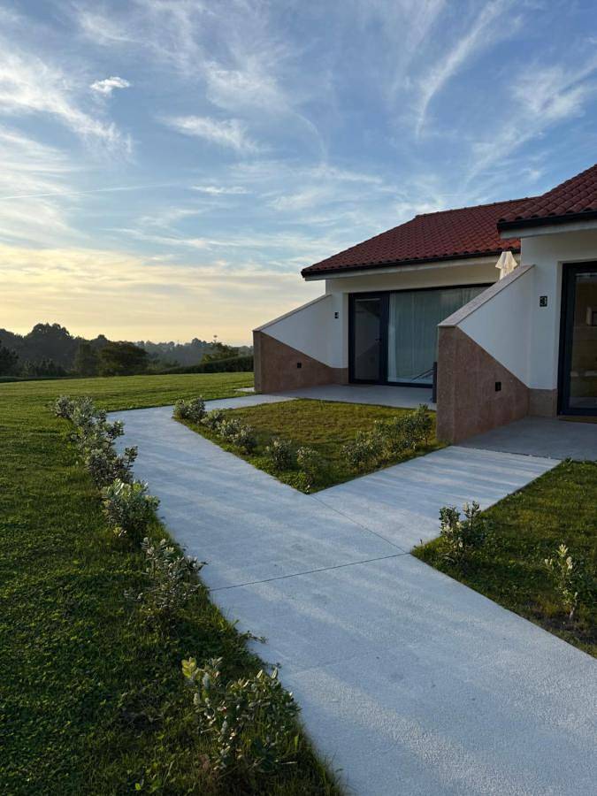 Apartamento para 2 personas, con terraza además de jardín y vistas en Cudillero