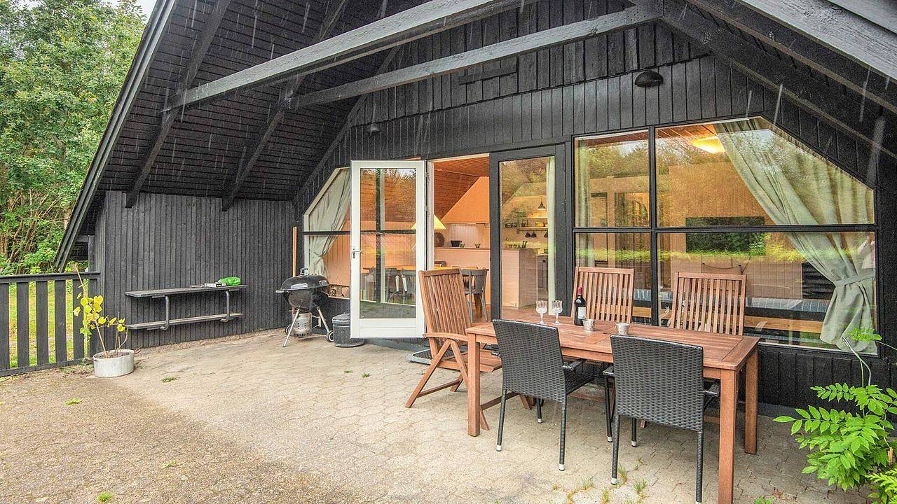 Ferienhaus für 6 Personen mit Balkon/Terrasse in Kølkær, Herning