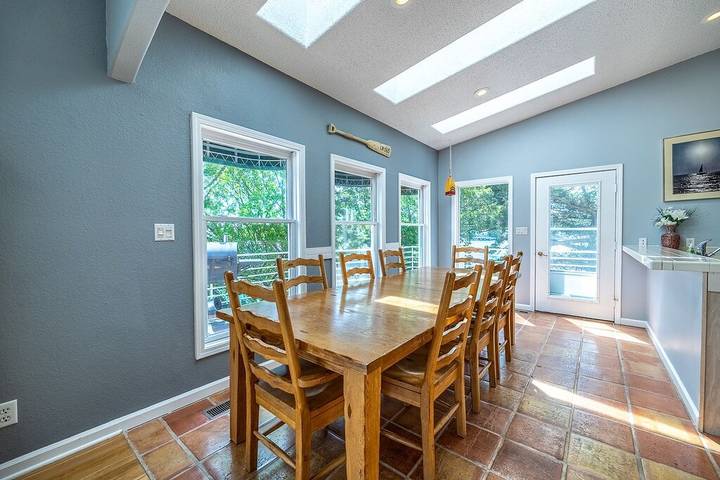 Vacation house for 12 people, with terrace and hot tub in Lake of the Ozarks