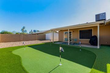 Vacation Rental for 10 Guests in Mesa, Maricopa County, Picture 2