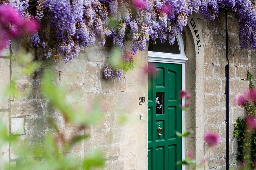 Eine charmante, denkmalgeschützte ehemalige Kapelle in versteckter, friedlicher Lage in Bradford on Avon, Wiltshire
