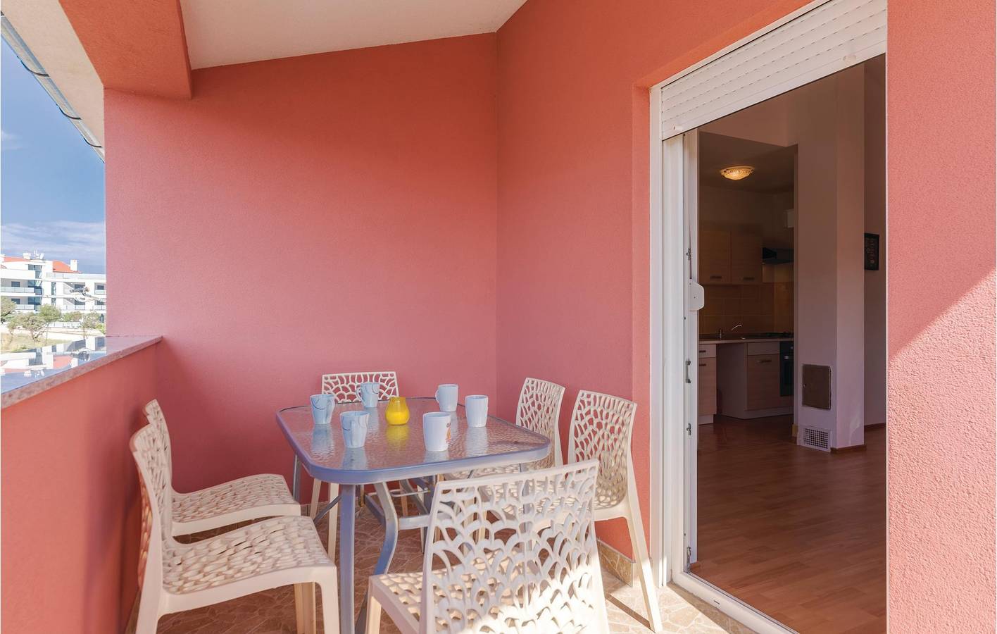 Charmant, op 1,5 km van het naaktstrand: terras aan het zwembad en moderne voorzieningen in Pomer, Zuidkust Istrië