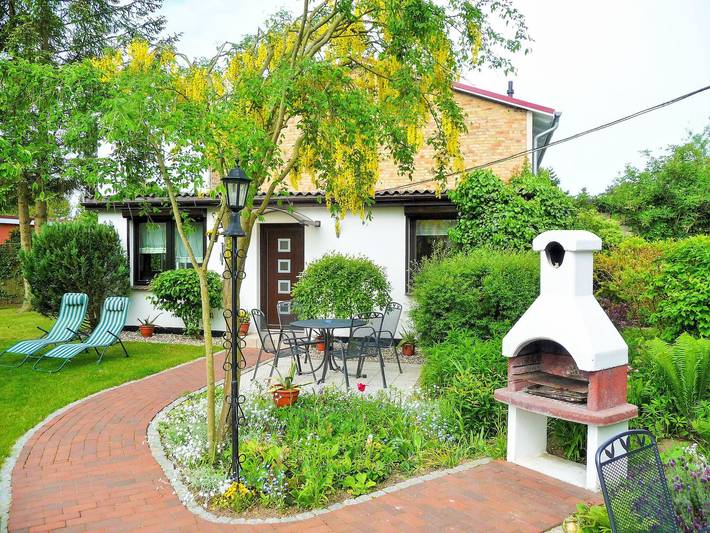 Bungalow für 2 Personen, mit Terrasse und Garten in Ribnitz-Damgarten