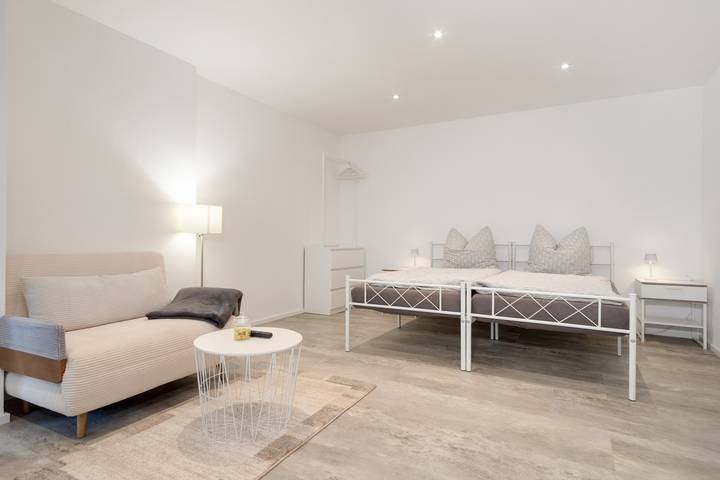 Hel lejlighed, Apartment with Private Terrace, Shared Garden & Wi-Fi in Pfullendorf, Region Bodensee-Oberschwaben