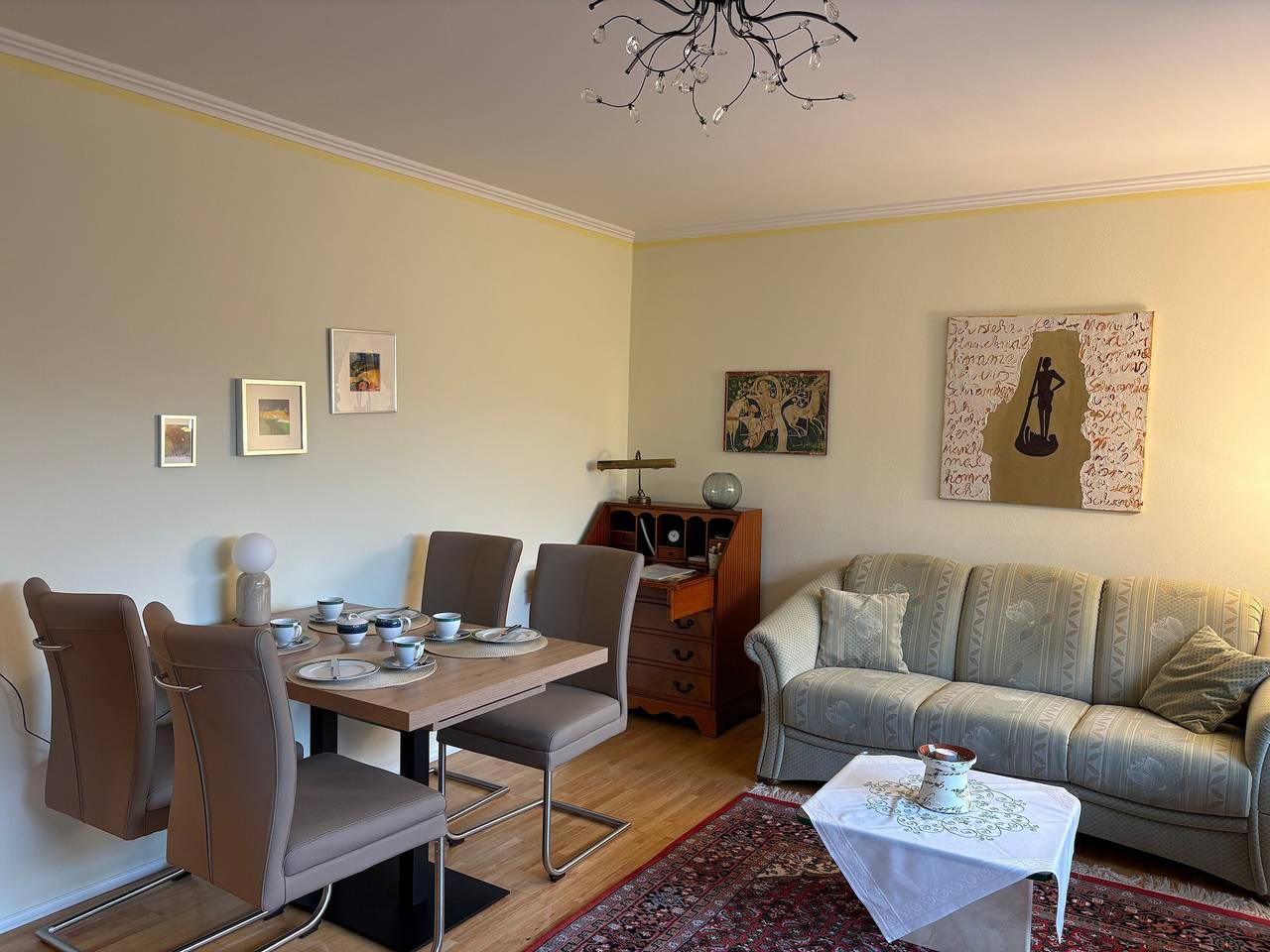 Ganze Wohnung, Ferienwohnung 'Auszeit' mit privater Terrasse, Gemeinschaftsgarten und Wi-Fi in Arnsberg, Hochsauerlandkreis