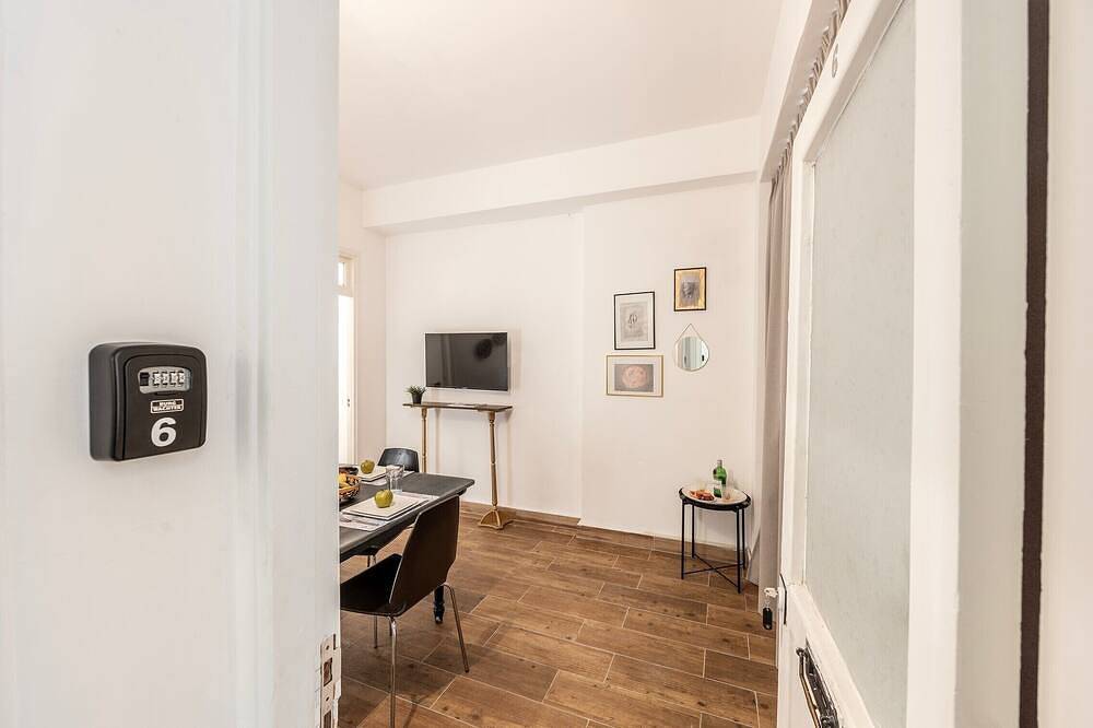 Entire apartment, 1 bedroom Apartment Nicosia-Ledras in Nicosia, South Cyprus