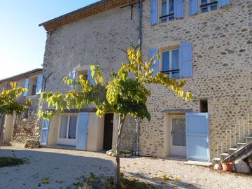 Chambre d’hôte pour 2 personnes, avec vue ainsi que jardin et terrasse à Vaumeilh