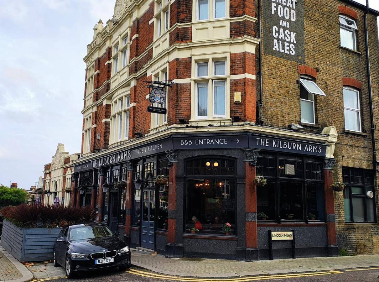 Deluxe King Room in Brent, Londres