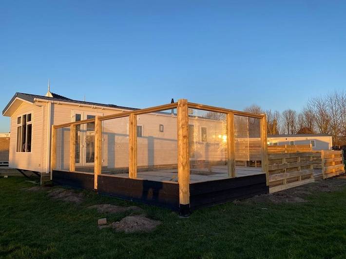 Ferienhaus für 4 Personen, mit Balkon und Terrasse sowie Garten