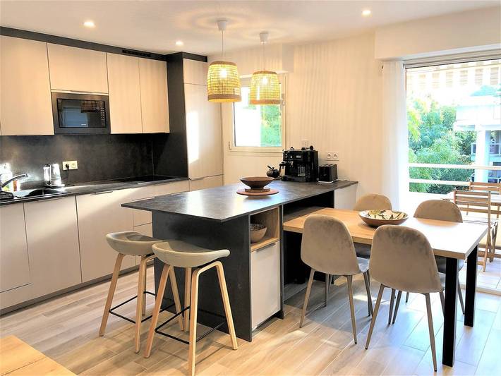 Gîte pour 4 personnes, avec terrasse dans Pereire