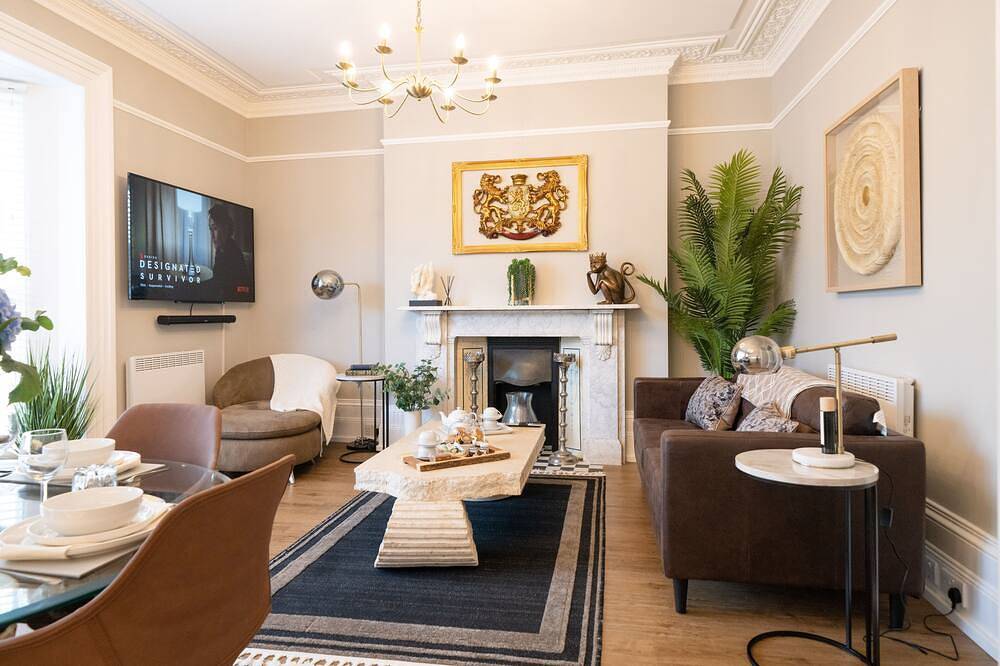 Entire apartment, The Regal Apartment - Close to The Pantiles in Royal Tunbridge Wells, Kent