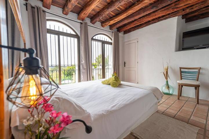 Hotel para 2 personas, con piscina y jardín en Ibiza - 3