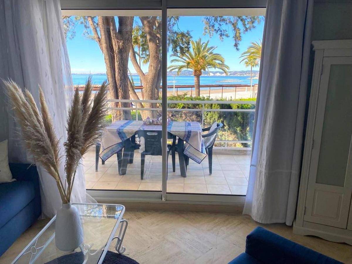 Appartement entier, Appartement sur la Plage, Le Royal Beach in Saint-Laurent-du-Var, Côte méditerranéenne (France)